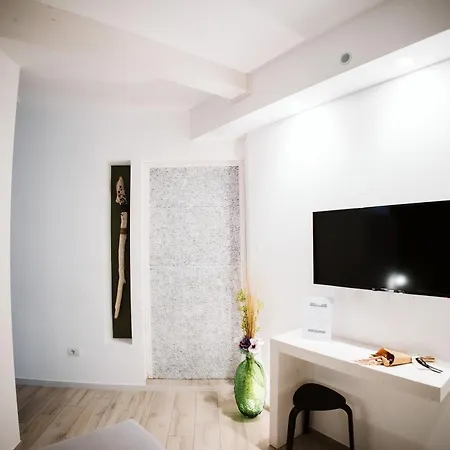 Home3 Bed