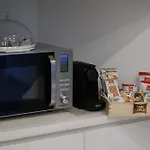 3 Bed 4*